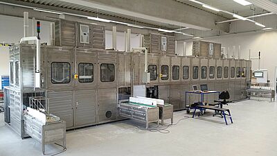 Ultraschall Reinigungsanlage mit Passivierung für Implantate und Medizin